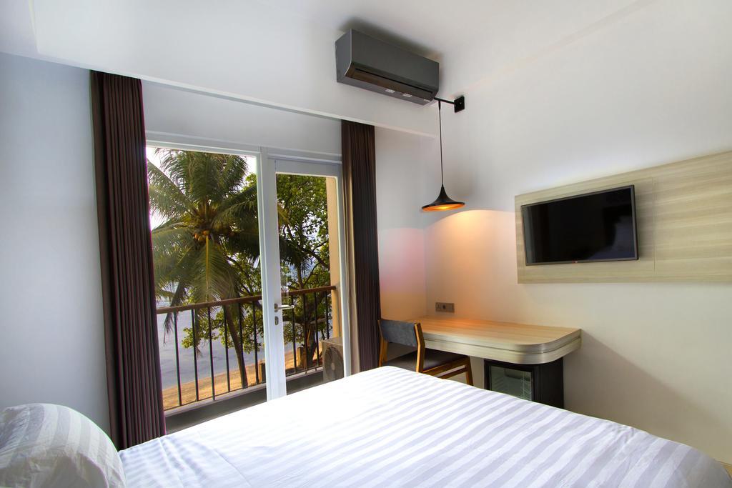 Aston Anyer Beach Hotel Værelse billede